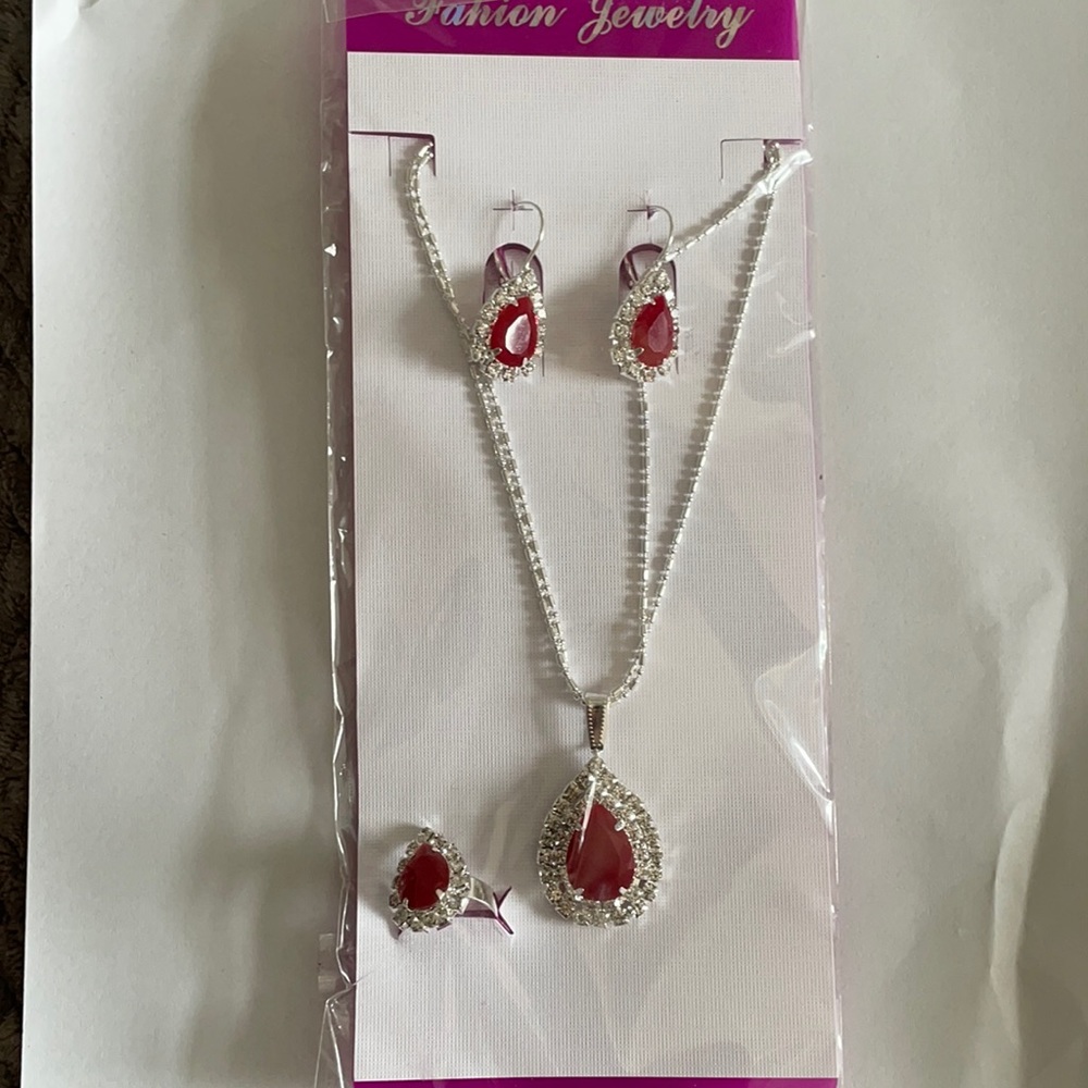 Fashion jewelry